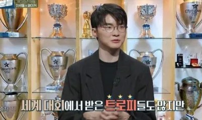 游戏竞猜-Faker：家人们喜欢奖杯，但更喜欢家里的青龙勋章